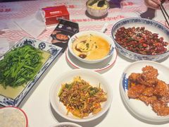 -食悦围城·龙虾馆·烧烤(东城33小镇店)