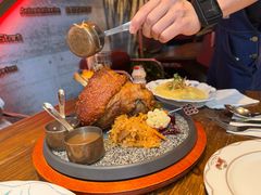 火焰烤猪肘-1886德国汽车餐厅(外滩中央店)