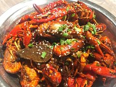 -巴厘龙虾·榜首油焖大虾(音乐学院·沿江酒馆店)