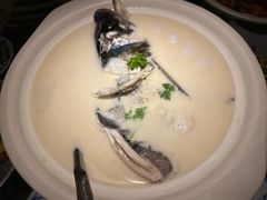 -卢大鲜鱼头捞饭(美利广场店)