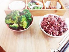 -轻蔬不用等·素食(江苏路店)