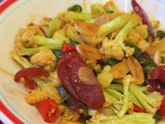 -闯关东东北农家菜(崂山石老人店)