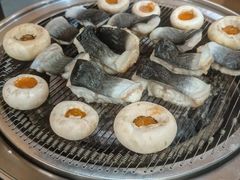 -围炉肉舍•炭烤活鳗•丹东海鲜烤肉(步行街店)