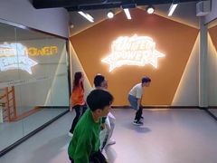 -U.P流行舞蹈文化艺术中心(财富星座店)