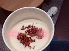 冻顶乌龙鲜牛乳-奈雪的茶(湖滨银泰in77C区PRO店)