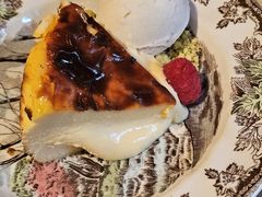 -BROWNSTONE布朗石西班牙餐厅(富城店)