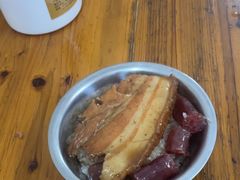 -梁阿婆廿年老牌扣肉糯米饭