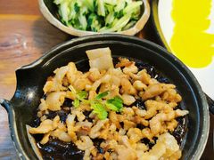 五花肉炸酱-中国凉都黄牛肉馆(杭州总店)