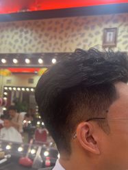 -东方先生国潮男士理发馆