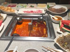 -海底捞火锅鲜切牛肉主题店(长寿路店)