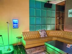 -帝凯乐量贩式KTV(深影国际影城店)