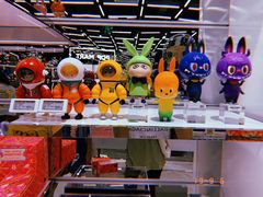 -泡泡玛特POPMART(侨福芳草地店)
