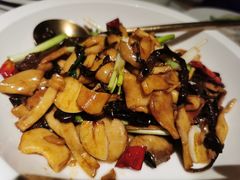 橄榄油炒野山菌-关东小磨东北菜(漕河泾印象城店)