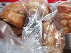 -红宝石·鲜奶小方·海派西点房(金杨店)