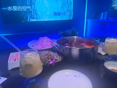 -唯爱KTV聚会餐厅(仙林东城汇店)