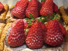 草莓派の酥物-KNOTKNOT珞珞·日式甜品(K11店)