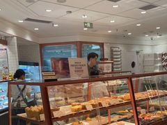 面包甜点陈列柜-多乐之日(和平伊势丹店)