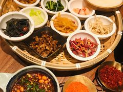 -包整·丝娃娃(一览甲秀楼风景店)