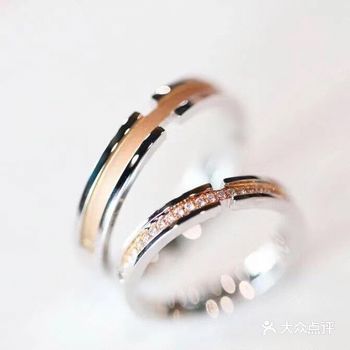 太喜欢I Do的设计了，看了几天的婚戒看了估计有十多