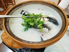 鱼头汤-宝荣鱼馆·临湖之宴(千岛湖店)