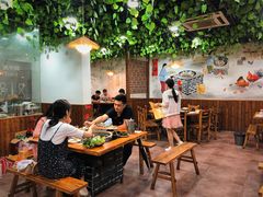 大堂-三里屯土灶炖公鸡地锅鸡(江东店)