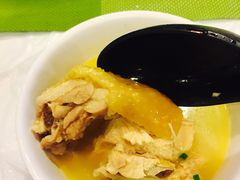 -鲜入围煮花胶鸡海鲜火锅