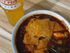-老字号杨坡红油米线腊汁肉夹馍(东四道巷店)