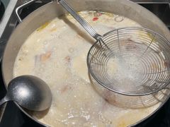 -尚尚仙·酸汤猪手·猪肚鸡火锅(华联万柳购物中心店)