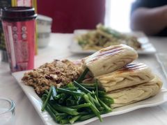 虾酱卷子-渔民船说·北塘海鲜·天津菜·海肠捞饭(北塘古镇店)