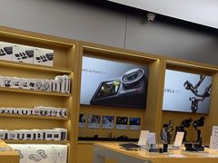 -DJI大疆(深圳华强北曼哈授权体验店)