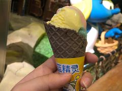 -蓝精灵乐园·世茂精灵之城主题乐园