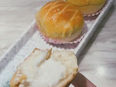 酥皮水牛奶菠萝包-陶陶居酒家(海岸城店)