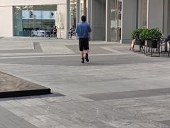 -瑞幸咖啡(青秀区龙光世纪A座店)