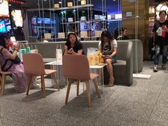 大堂-奈雪的茶(湖滨银泰in77C区PRO店)