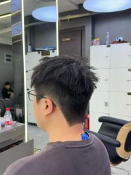 -藤野造型烫发染发