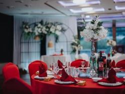 -Doris一站式游轮婚礼船东直营店(外滩店)