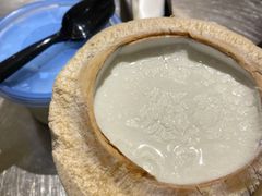 -志龙皇冠吃货椰子铺