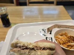 -樊记腊汁肉(西安咸阳国际机场店)