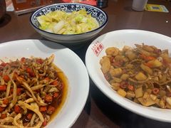 鱿鱼炒肉丝-天下客饭店(中山路店)