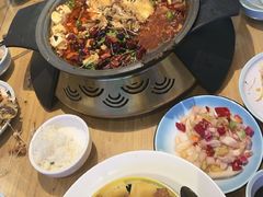 -严记小天府酸菜鱼(西四路店)