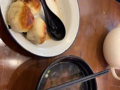 -舒蔡记生煎菜饭(云南中路店)