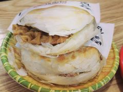 -十三朝牛馍王擀面皮(骡马市店)