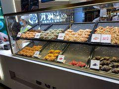 面包甜点陈列柜-月枫堂(长春这有山店)