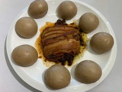杂粮包芽菜扣肉/49元-峨嵋酒家(地安门店)