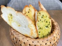 餐前面包Bread-Golden Lily河内巴黎法越料理餐厅(建国西路店)
