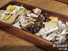 -菌小白火锅(时尚天河店)