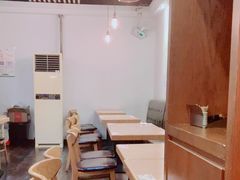 用餐区-笑笑面家(白兰路店)