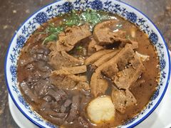 -叶新小吃店(来凤小区总店)