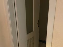-Zsmart智尚酒店(上海北外滩四川北路东宝兴路地铁站店)