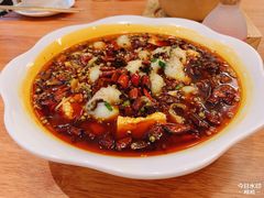 -彧玖食坊·川式砂锅酒馆(成山路店)